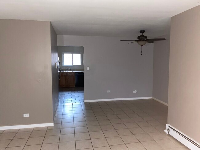 Foto del edificio - 2332 W Nichols Rd