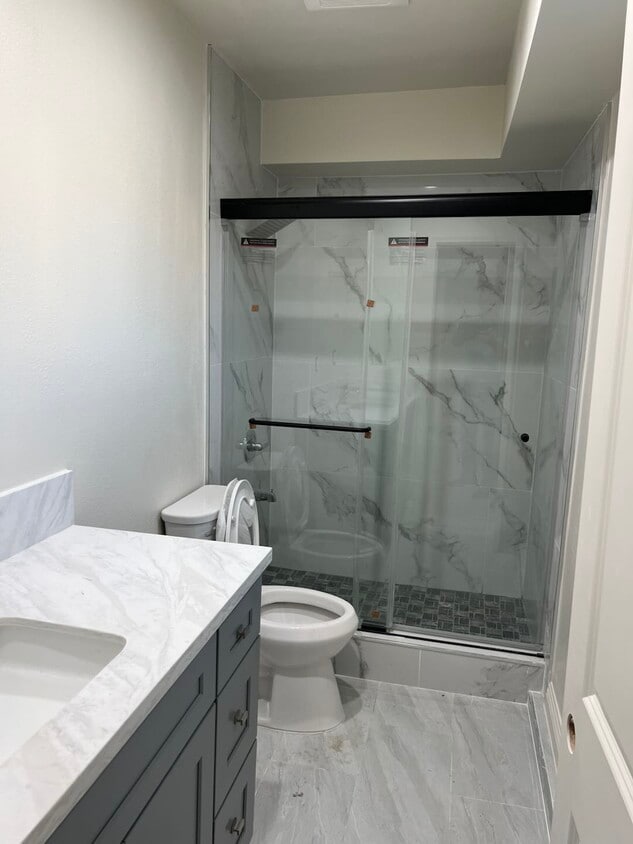 Building Photo - 3721 Vineland Ave