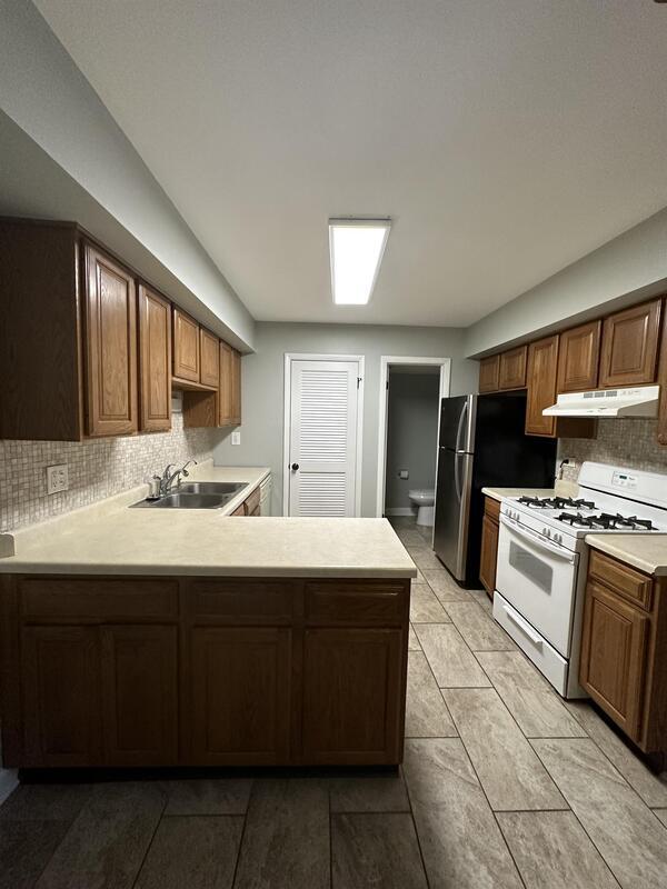 Building Photo - 18 Wildwood Ln