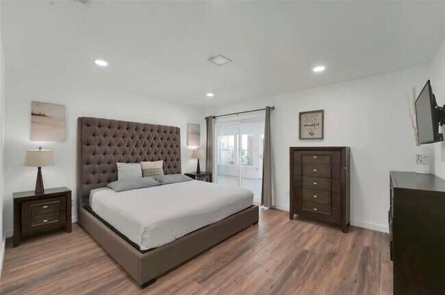 Foto del edificio - 2926 Forest Hills Ln