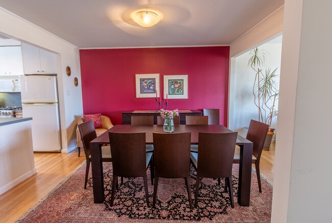 Foto del edificio - 64 Encanto Ave