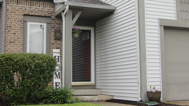 Building Photo - 7039 Thamesford Dr