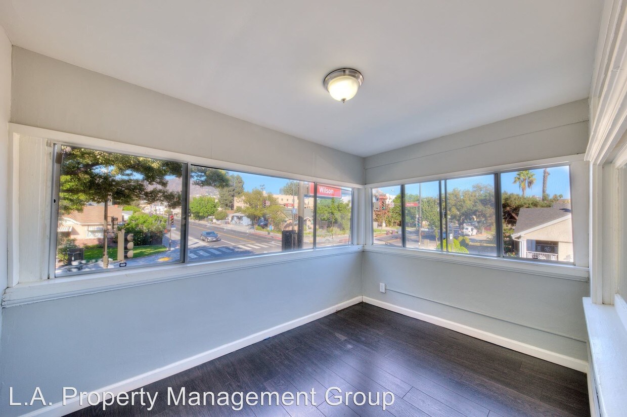 344 1/2 W Wilson Ave, Glendale, CA 91203 Condo for Rent in Glendale