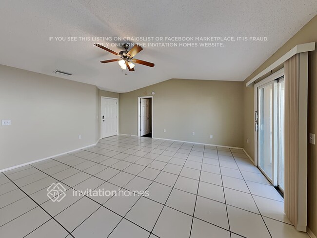 Foto del edificio - 716 Waterbridge Dr