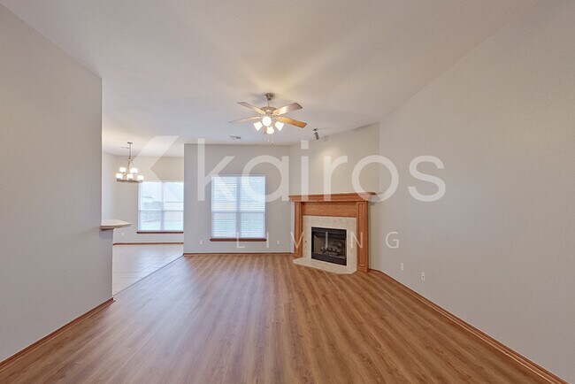 Building Photo - 529 Loyd Ln