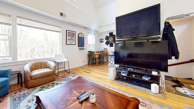 Photo - 2947 N Racine Ave Apartment