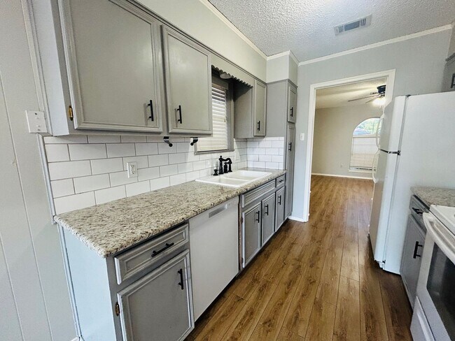 Foto del edificio - Perfectly Placed Duplex