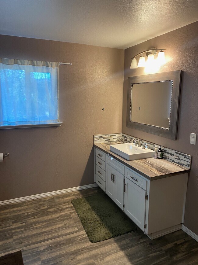 Foto del edificio - 42896 Country Club Dr W