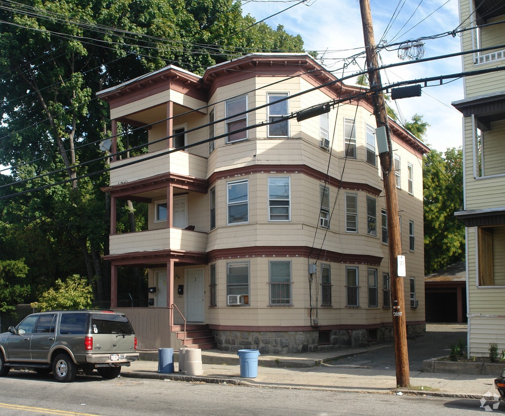 Primary Photo - 291 Lawrence St