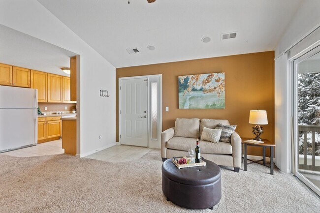 Foto del edificio - Great 2 Bed 2 Bath Condo in Loveland Avail...