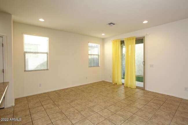 Foto del edificio - 4717 E Betty Elyse Ln