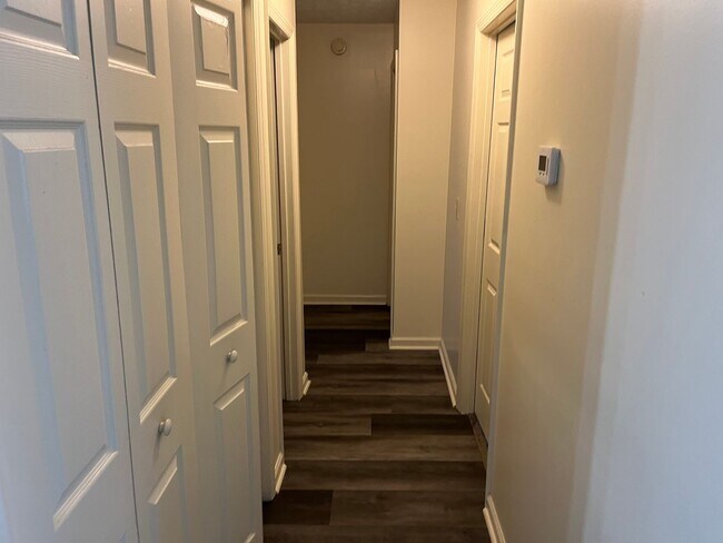 Foto del edificio - Harmon Estates Available! Available NOW!