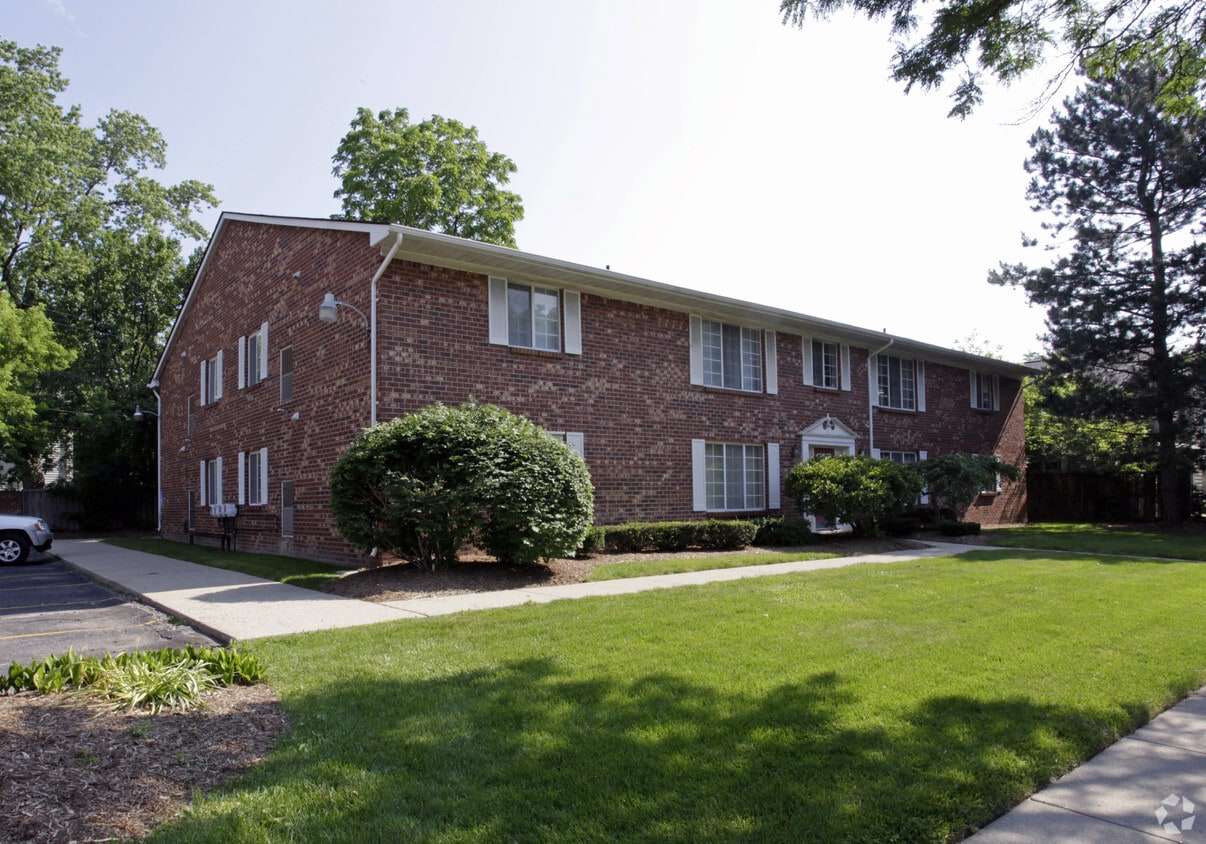 Building Photo - 575 E Lincoln St