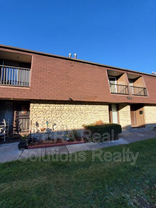 Foto del edificio - 5689 Ironwood Ct