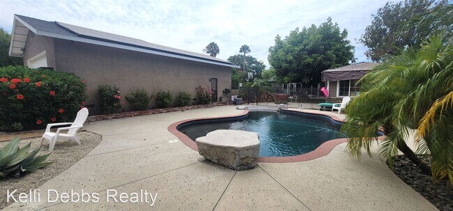 Building Photo - 4 br, 2.5 bath House - 10453 La Tuna Canyo...