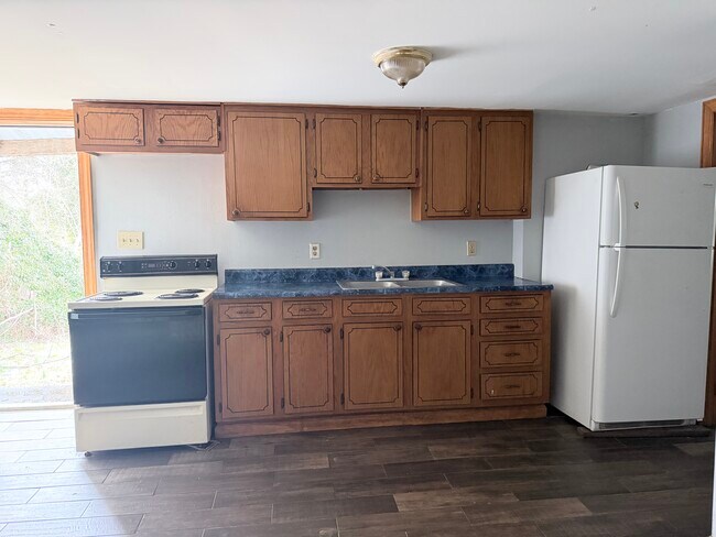 Foto del edificio - 204 S West St