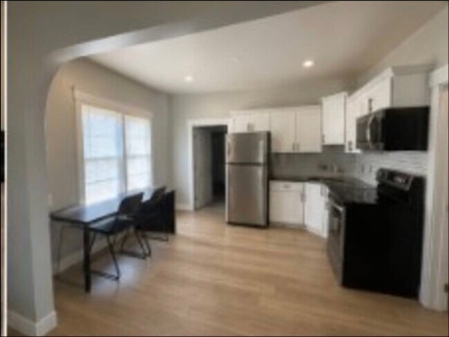 Foto del edificio - 2227 Quincy Ave