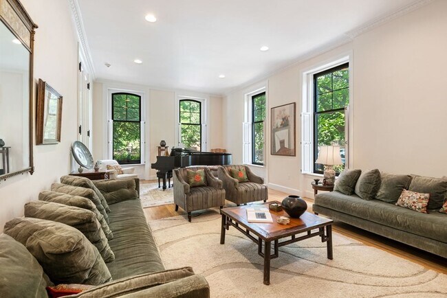 Foto del edificio - 5 Monument Sq