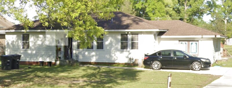 Primary Photo - 375 E Airport Dr