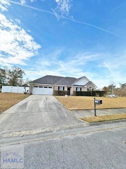 Foto del edificio - 1102 Sara Ln