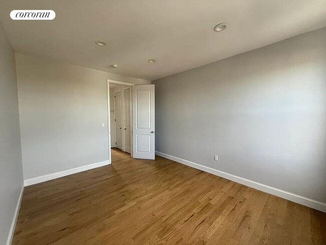 Foto del edificio - 2197 Ocean Ave