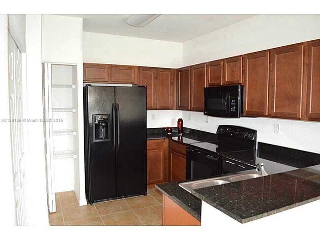 Foto del edificio - 10870 NW 88th Ter