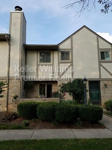 Foto del edificio - 126 Carrowmoor Ct