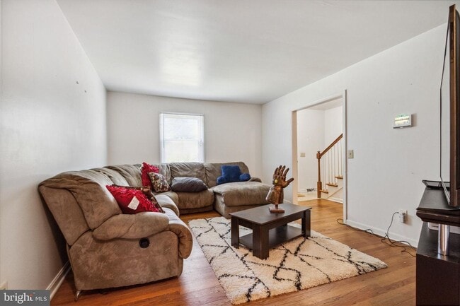 Building Photo - TOWNHOUSE - SPRING VALLEY - FREDERICKSBURG