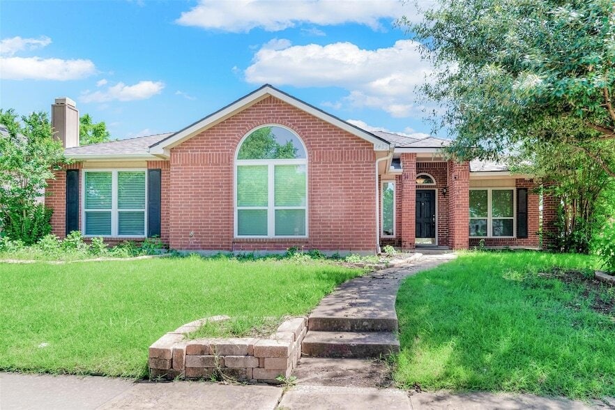 Primary Photo - 4433 San Fernando Ln