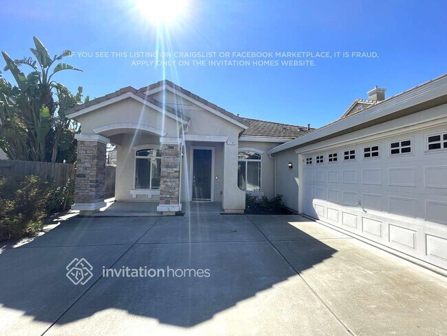 Foto del edificio - 1704 Carswell Ln