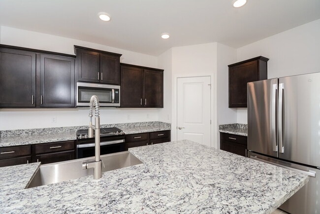 Foto del edificio - 19901 W Badgett Ln