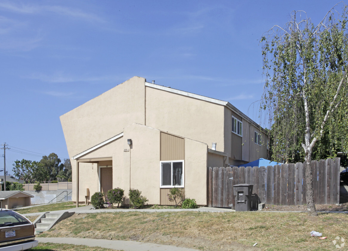 Building Photo - Parkside Manor