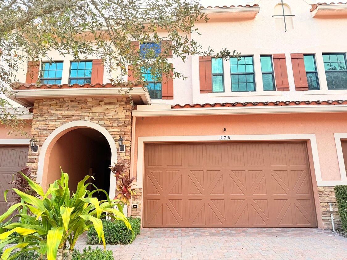 Photo - 176 SW 127th Terrace (Plantation, FL)