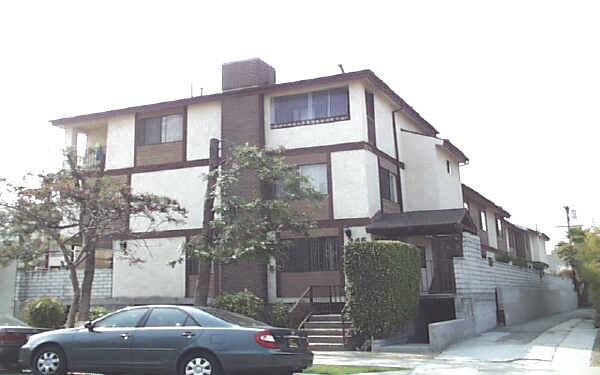 Building Photo - 346 W Doran St
