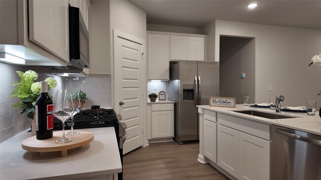 Foto del edificio - 8519 Blueberry Ash St