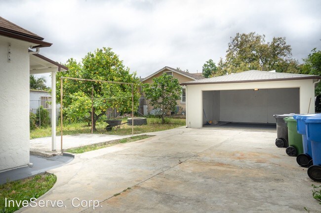 Building Photo - 2 br, 1 bath House - 2212 BIRD STREET