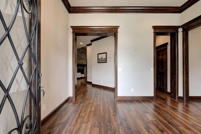 Foto del edificio - 22090 White Pine Cir