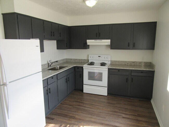 Building Photo - 2814 N Panama Ave