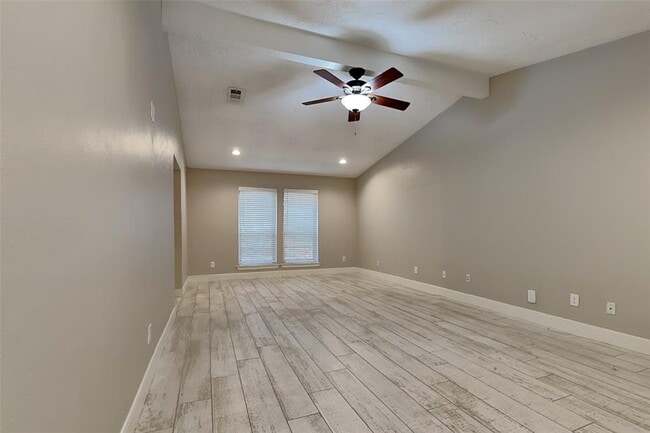 Foto del edificio - 34 E Wandering Oak Dr
