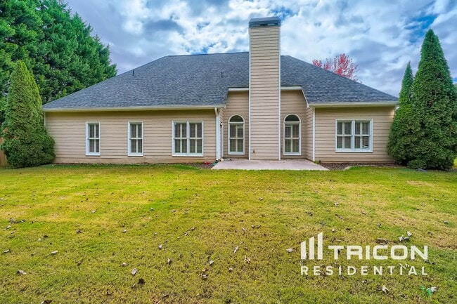Building Photo - 2775 Sawnee View Dr