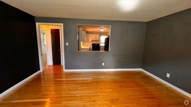 Building Photo - 63 Deming Rd
