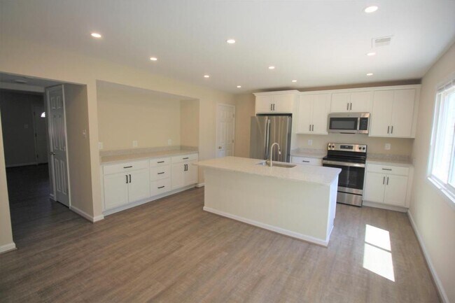 Foto del edificio - 118 N. Cottage Rd