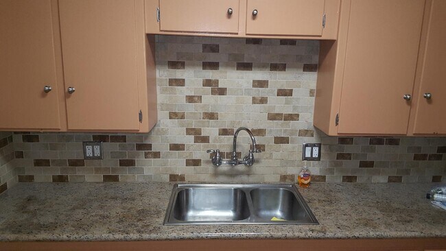 Foto del edificio - 5837 Carlton Way