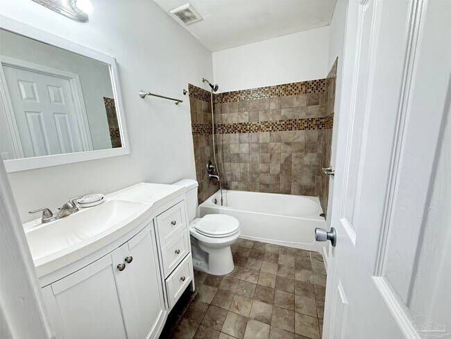 Foto del edificio - 6910 Heather Oaks Dr