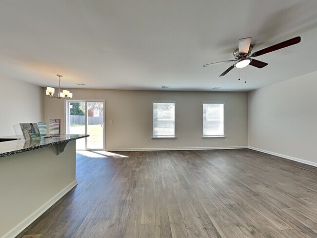 Foto del edificio - 114 Boat Clb Ln