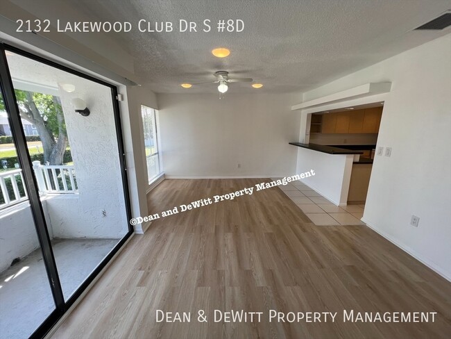 Building Photo - 2132 Lakewood Club Dr S