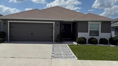 Building Photo - 1016 Zion Dr