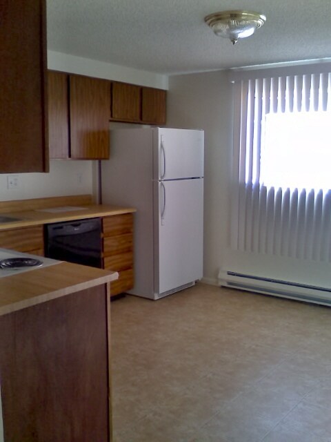 Building Photo - 2355 Greeley Dr