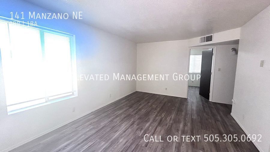 Primary Photo - Beautiful Updated 2 Bedroom Unit Ready for...