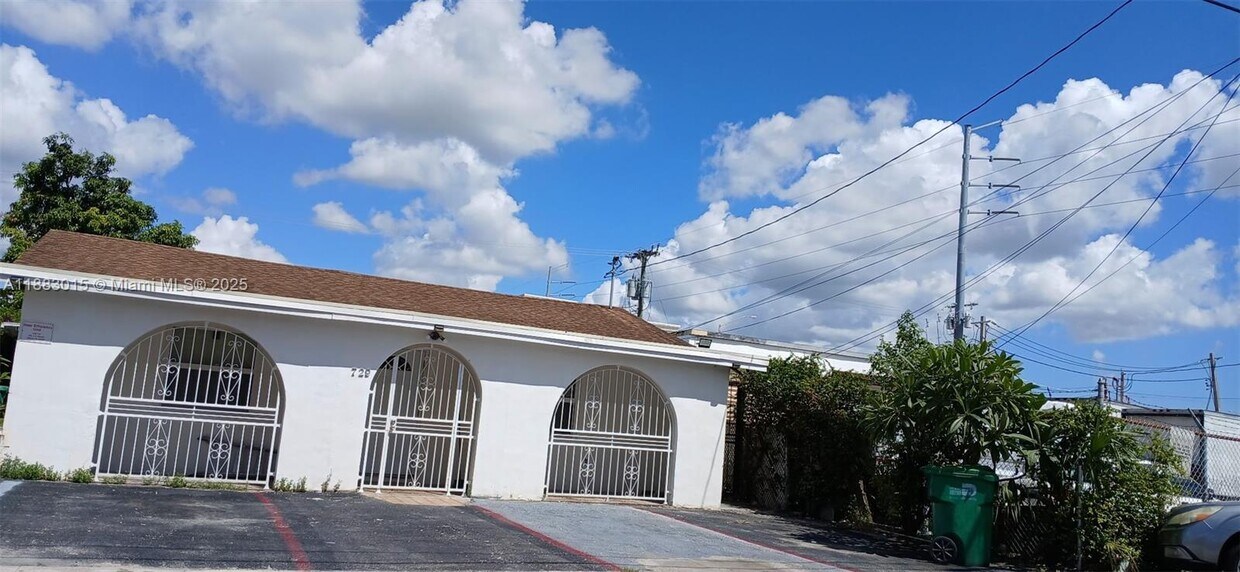 Primary Photo - 729 NW 114th St
